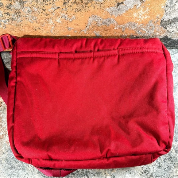 VERA BRADLEY Cardinal Red Recycled Cotton Utility Crossbody - Picture 12 of 15